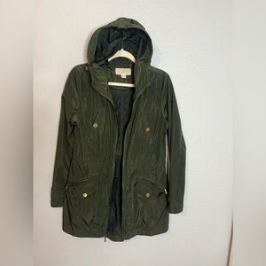 MICHAEL KORS OLIVE GREEN LIGHTWEIGHT Size S